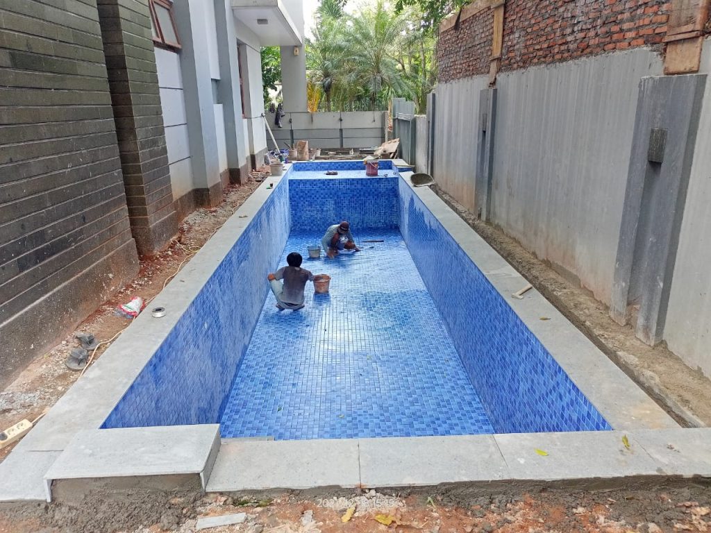 Pembuatan Kolam Renang